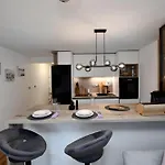 Homar Апартаменти